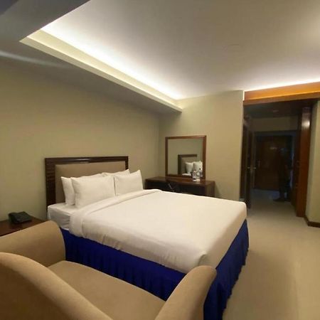 Hotel Fountain Dhaka Zewnętrze zdjęcie