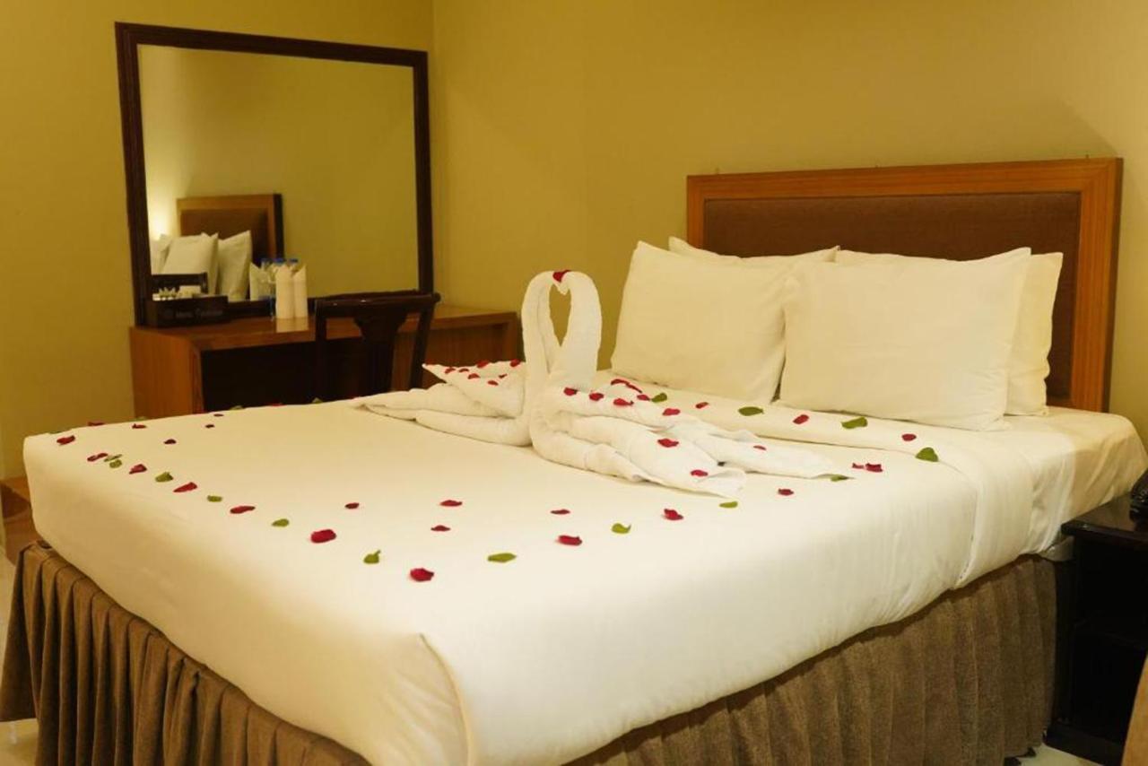 Hotel Fountain Dhaka Zewnętrze zdjęcie